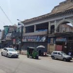 pakistanis protesting over skyrocketed inflation in sugar, petroleum and medicine price