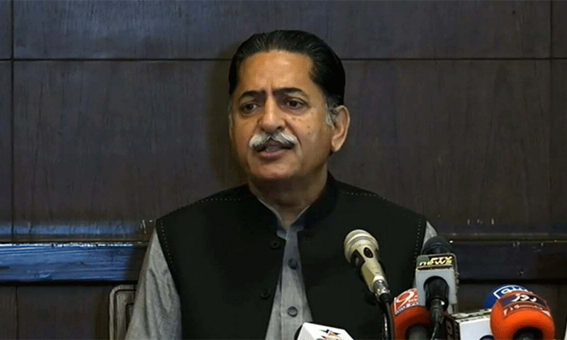 Mian-Javed-Latif centre stage with rehman azhar